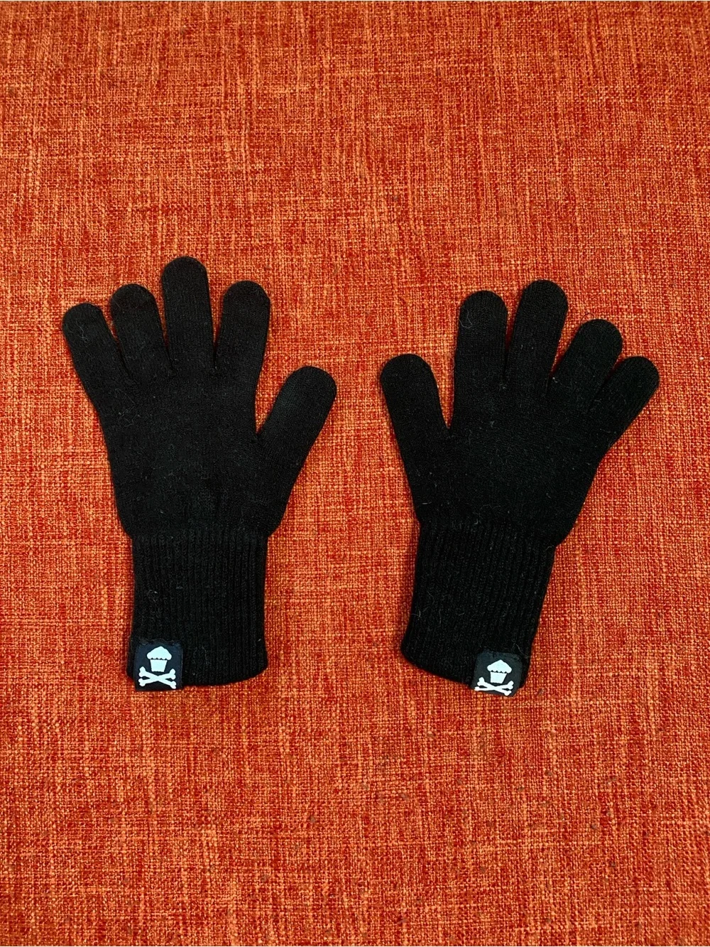 VTG Y2K Johnny Cupcakes Boston Black Winter Gloves
